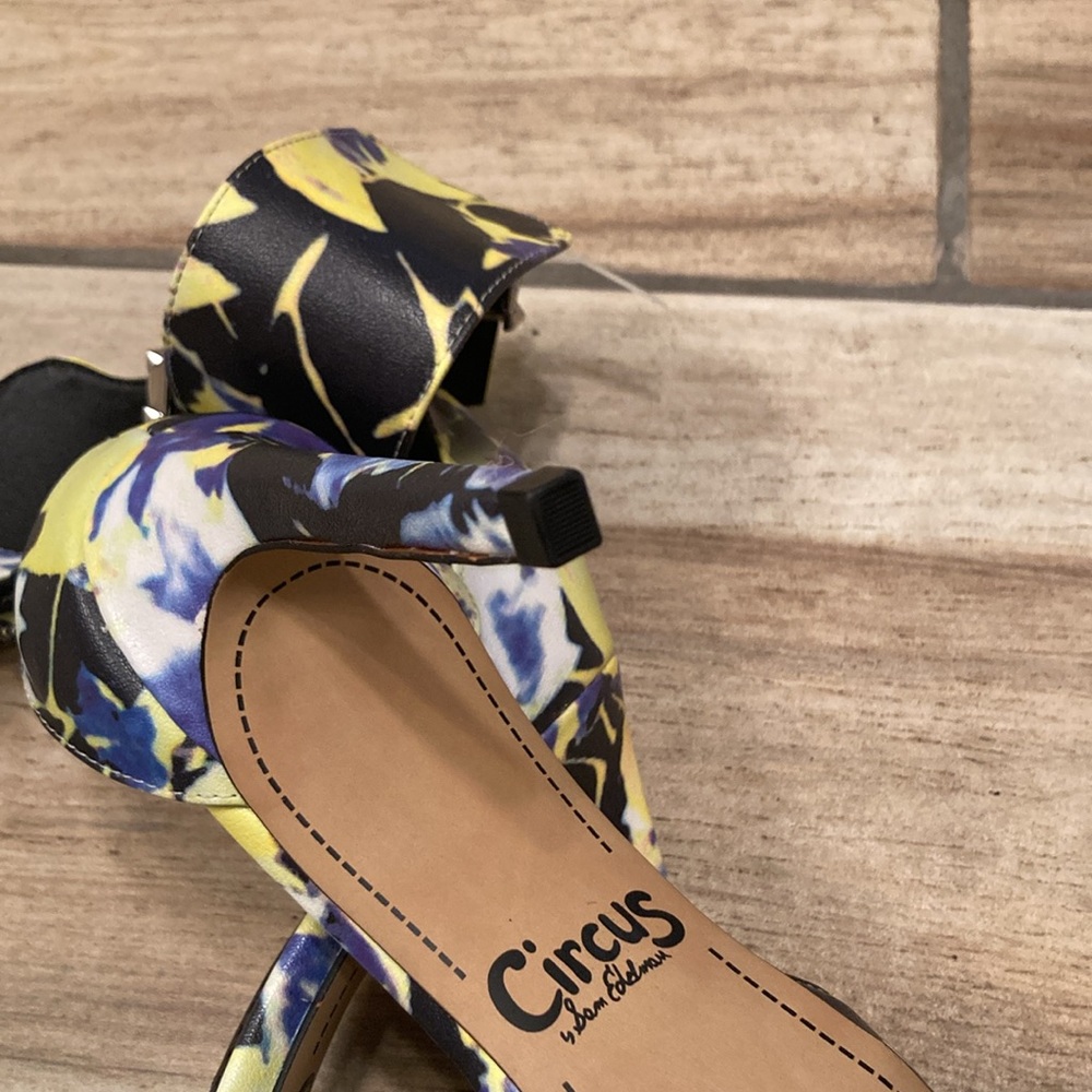 Circus NY by Sam Edelman Women's Maddy
Dress Pump Gently Used Worn inside - Picture 7 of 12